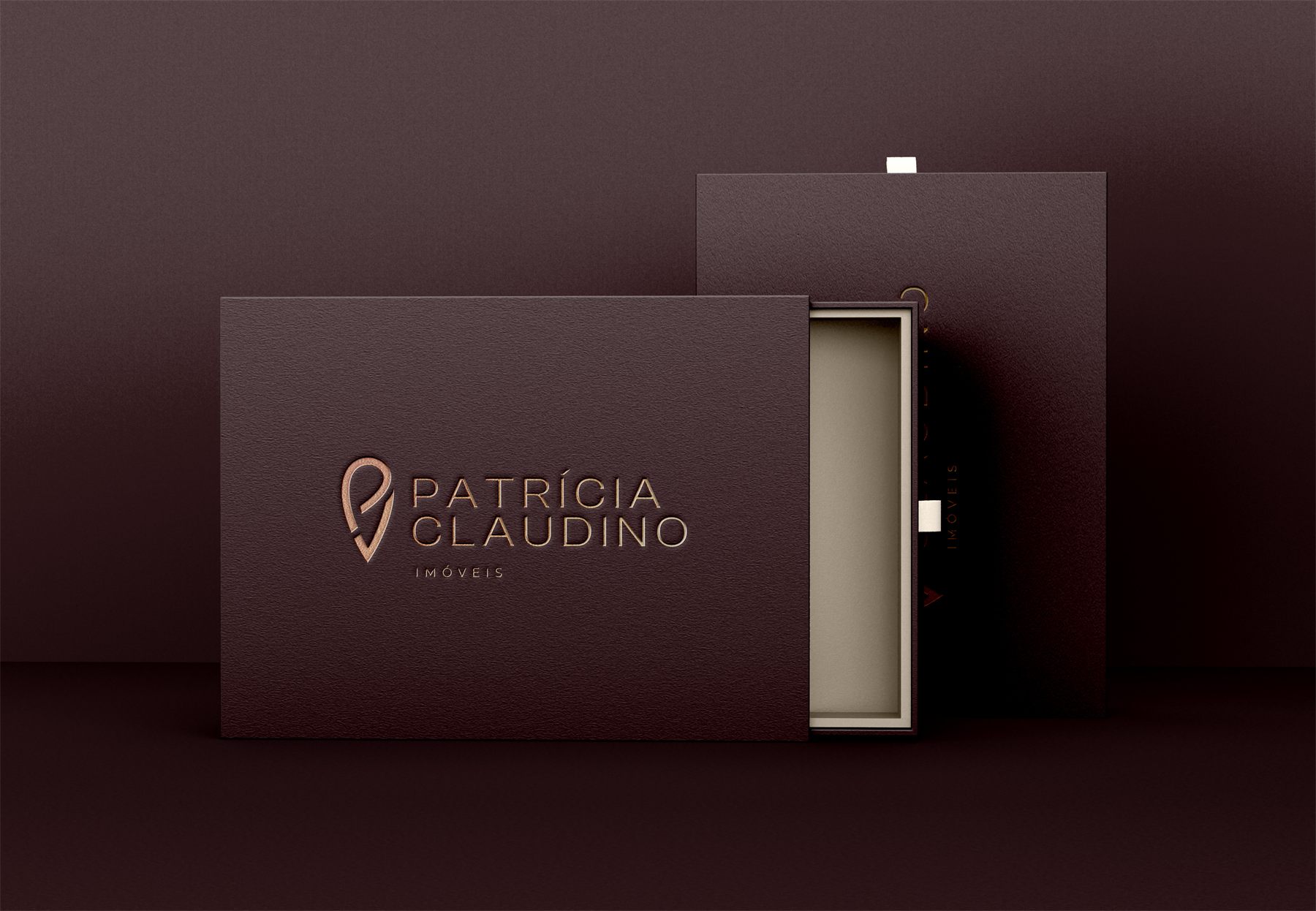 PATRÍCIA CLAUDINO - box_premium_mockup_top_view.jpg
